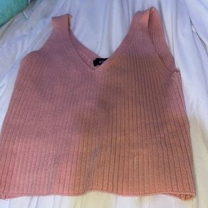 pink tank top